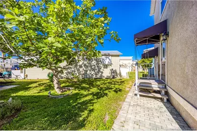 980 Nettles Boulevard, Jensen Beach, FL 34957 - Photo 3