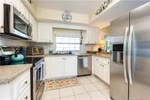 4060 NE Breakwater Dr, Jensen Beach, FL 34957 - Photo 11