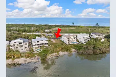 7671 Pelican Pointe Drive, Jensen Beach, FL 34957 - Photo 3