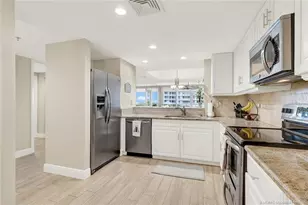 579 NE Plantation Rd, Stuart, FL 34996 - Photo 5