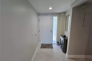 185 NE Edgewater Dr, Stuart, FL 34996 - Photo 3