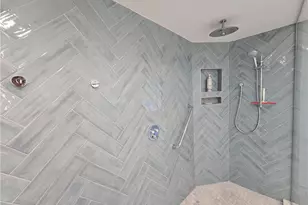 185 NE Edgewater Dr, Stuart, FL 34996 - Photo 23