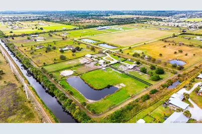 7625 Polo Square Square, Vero Beach, FL 32968 - Photo 25