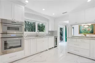 24 Emarita Way, Sewalls Point, FL 34996 - Photo 13