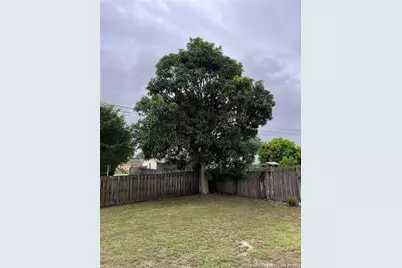 160 SE Lakehurst Drive, Port Saint Lucie, FL 34983 - Photo 9