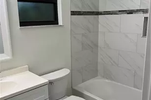 160 SE Lakehurst Dr, Port Saint Lucie, FL 34983 - Photo 23