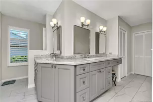 2102 NW Greenbriar Ln, Palm City, FL 34990 - Photo 13