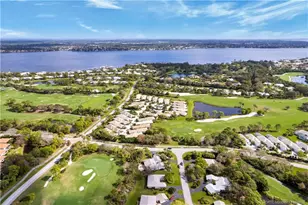 2102 NW Greenbriar Ln, Palm City, FL 34990 - Photo 27