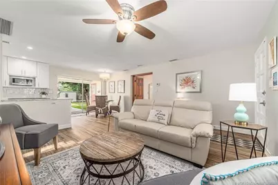 9026 SE Bobwhite Street, Hobe Sound, FL 33455 - Photo 5