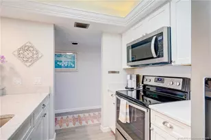 5553 NE Gulfstream Way, Stuart, FL 34996 - Photo 9