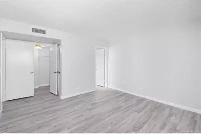 31 SW South River Drive #106, Stuart, FL 34997 - Photo 17