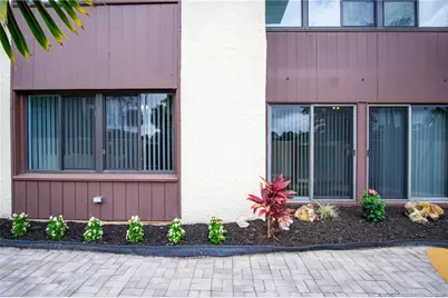 1800 SE Saint Lucie Boulevard #9-105, Stuart, FL 34996 - Photo 5