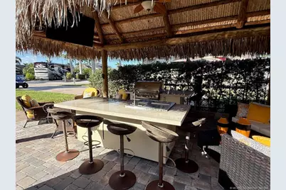 168 NW Hazard Way, Port Saint Lucie, FL 34986 - Photo 9