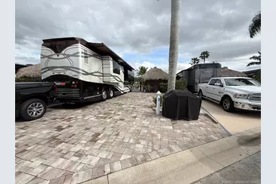 222 NW Chipshot Lane, Port Saint Lucie, FL 34986 - Photo 3