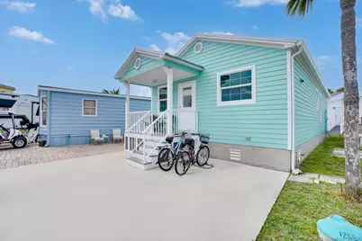 1267 Nettles Boulevard, Jensen Beach, FL 34957 - Photo 3