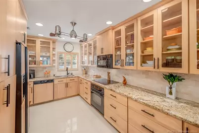 3901 SE Saint Lucie Boulevard #39, Stuart, FL 34997 - Photo 9