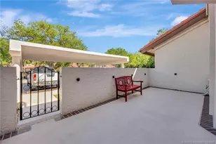 6040 SE Martinique Dr, Stuart, FL 34997 - Photo 5