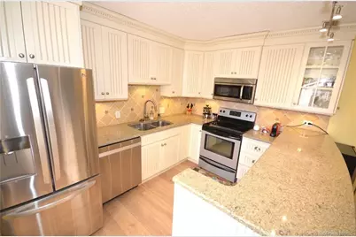 5678 SE Riverboat Drive #129, Stuart, FL 34997 - Photo 3