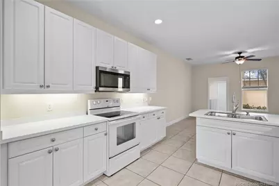 10472 SW Ashlyn Way, Port Saint Lucie, FL 34987 - Photo 5