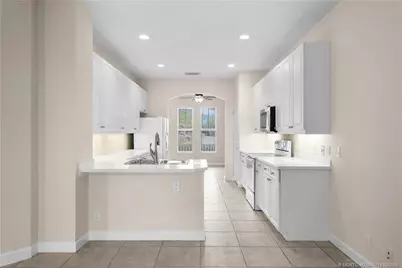 10472 SW Ashlyn Way, Port Saint Lucie, FL 34987 - Photo 7