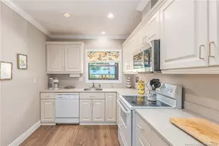 3901 SE St Lucie Blvd, Stuart, FL 34997 - Photo 9