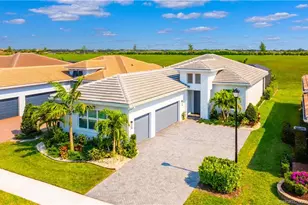 9295 SW Miracoli Wy, Port Saint Lucie, FL 34987 - Photo 3