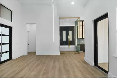 179 SE Via Terra Bella, Port Saint Lucie, FL 34952 - Photo 9