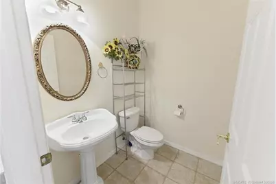 710 SE Essex Drive, Port Saint Lucie, FL 34984 - Photo 17