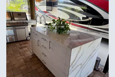 274 NW Hazard Way, Port Saint Lucie, FL 34986 - Photo 9