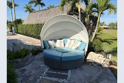 324 NW Chipshot Lane, Port Saint Lucie, FL 34986 - Photo 13