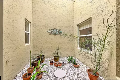 2437 SW Foxpoint Trail, Palm City, FL 34990 - Photo 11