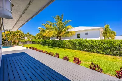 8475 SE Bayberry Terrace, Hobe Sound, FL 33455 - Photo 15