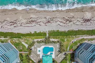 8650 S Ocean Dr, Jensen Beach, FL 34957 - Photo 37