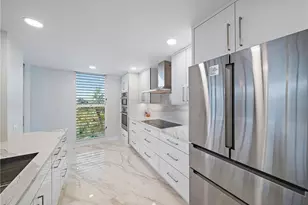 669 NE Plantation Rd, Stuart, FL 34996 - Photo 9