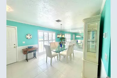 880 SE Degan Drive, Port Saint Lucie, FL 34983 - Photo 3