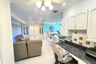 880 SE Degan Dr, Port Saint Lucie, FL 34983 - Photo 7