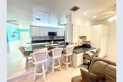 880 SE Degan Drive, Port Saint Lucie, FL 34983 - Photo 7