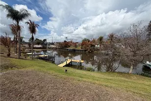 880 SE Degan Dr, Port Saint Lucie, FL 34983 - Photo 23