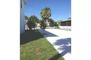 797 Nettles Blvd, Jensen Beach, FL 34957 - Photo 5