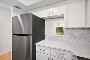 2929 SE Ocean Blvd, Stuart, FL 34996 - Photo 5