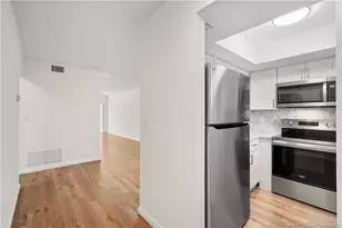 2929 SE Ocean Blvd, Stuart, FL 34996 - Photo 3