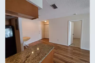 950 S Kanner Highway #D27, Stuart, FL 34994 - Photo 7