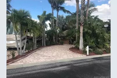 409 NW Chipshot Lane, Port Saint Lucie, FL 34986 - Photo 15