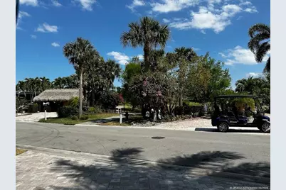 401 NW Chipshot Lane, Port Saint Lucie, FL 34986 - Photo 17