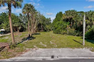 413 SE Church St, Stuart, FL 34994 - Photo 1