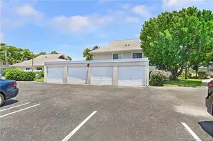 324 NE Golfview Circle, Stuart, FL 34996 - Photo 5