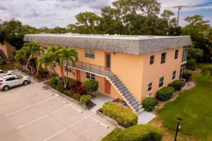 2950 SE Ocean Blvd, Stuart, FL 34996 - Photo 25