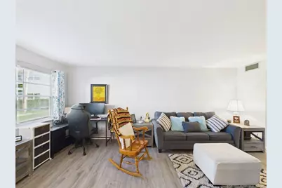 96 Spring Lake Drive #105, Vero Beach, FL 32962 - Photo 11