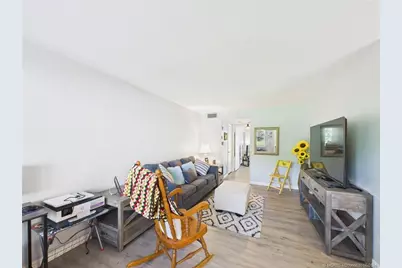 96 Spring Lake Drive #105, Vero Beach, FL 32962 - Photo 9