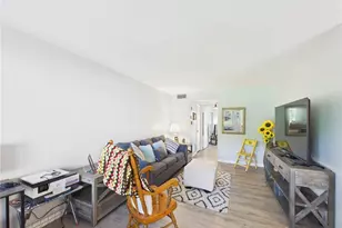 96 Spring Lake Dr, Vero Beach, FL 32962 - Photo 9